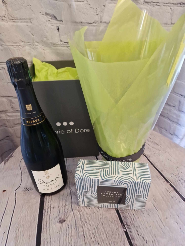 champagne hamper