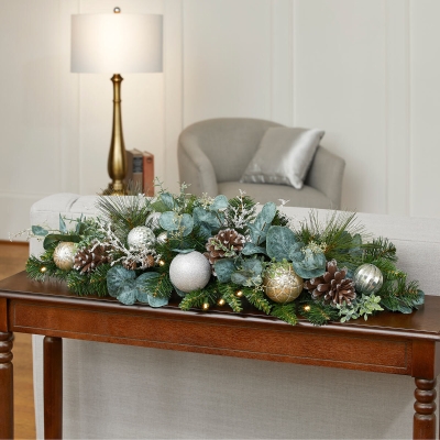 christmas long and low arrangement