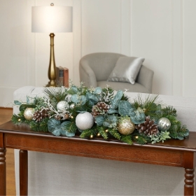 christmas long and low arrangement